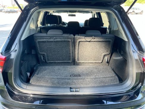 Used 2022 Volkswagen Tiguan S image 34