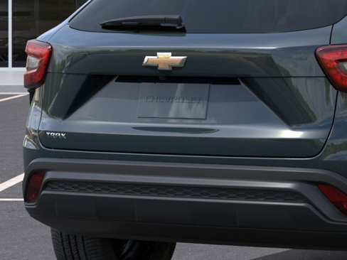 New 2025 Chevrolet Trax LS image 14