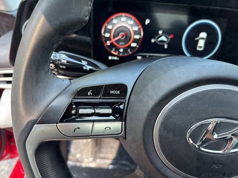 Certified 2023 Hyundai Elantra Limited image 24