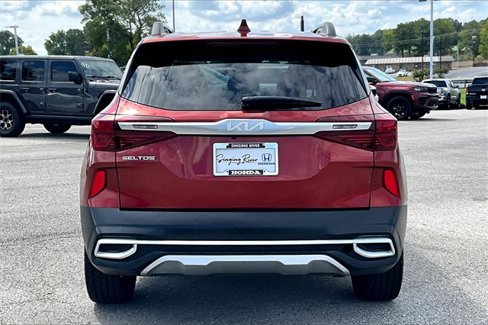 Used 2023 Kia Seltos Nightfall Edition image 4