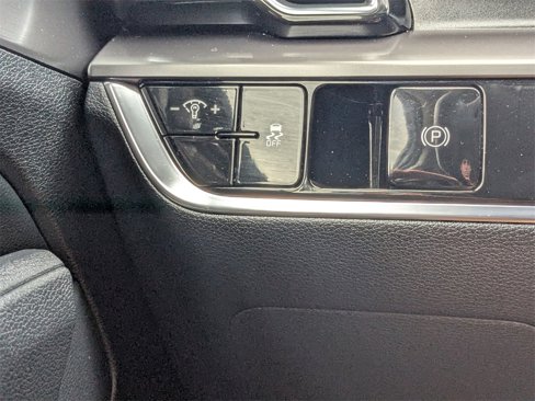 Used 2025 Kia Sportage EX image 20