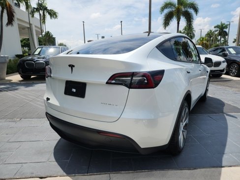 Used 2023 Tesla Model Y Long Range image 8