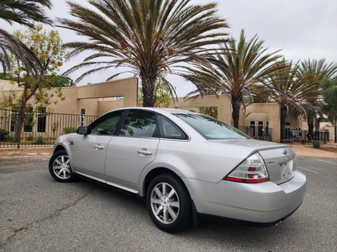 Used 2008 Ford Taurus SEL image 6