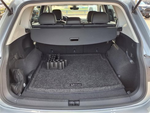 Used 2022 Volkswagen Tiguan SE image 23