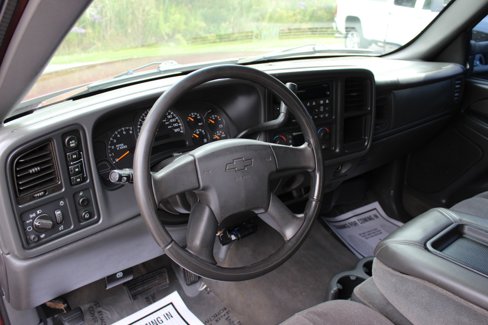 Used 2003 Chevrolet Silverado 1500 LS image 17