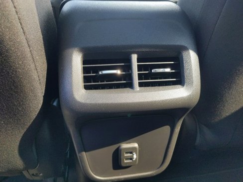 Used 2021 Chevrolet Equinox LT image 21