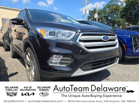Used 2019 Ford Escape Titanium image 1