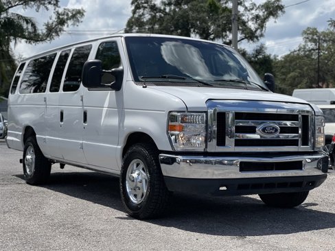 Used 2013 Ford E-350 and Econoline 350 XLT image 16