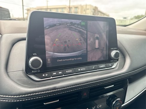 Used 2021 Nissan Rogue SV image 27