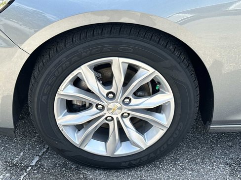Used 2024 Chevrolet Malibu LT image 12