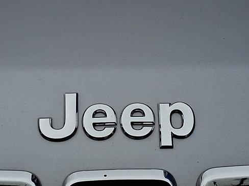 Used 2020 Jeep Cherokee Limited image 33