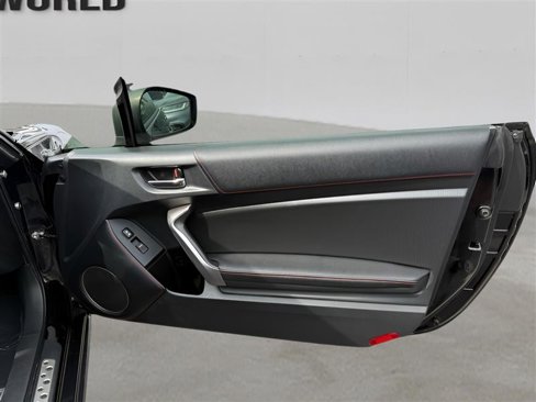 Used 2015 Scion FR-S image 22