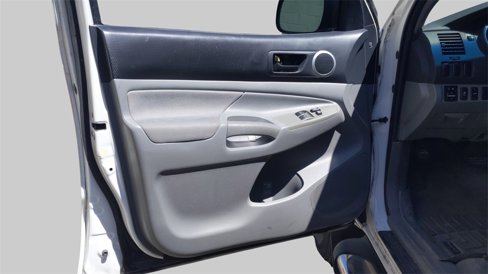 Used 2011 Toyota Tacoma PreRunner image 15