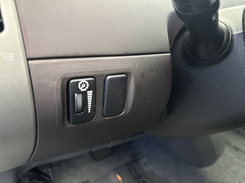 Used 2005 Toyota Prius image 14