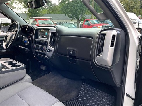 Used 2018 GMC Sierra 1500 SLE w/ SLE Value Package image 17