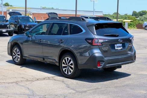Used 2020 Subaru Outback Premium image 6
