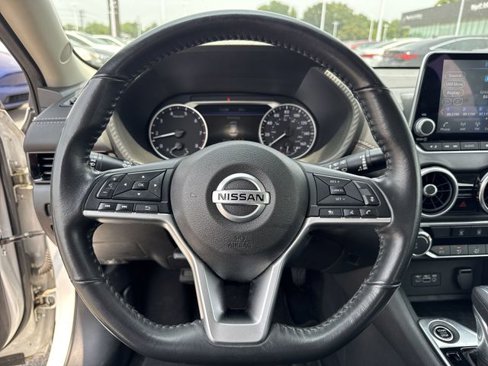 Used 2022 Nissan Sentra SV image 16