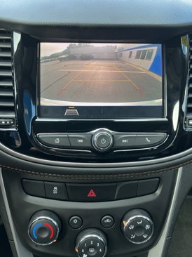 Used 2022 Chevrolet Trax LT w/ Redline Edition image 32
