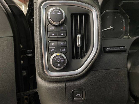 Used 2021 GMC Sierra 3500 Denali w/ Denali Ultimate Package image 23