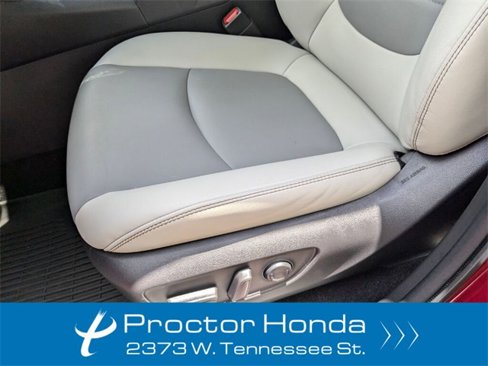 Used 2022 Toyota RAV4 XLE Premium image 31