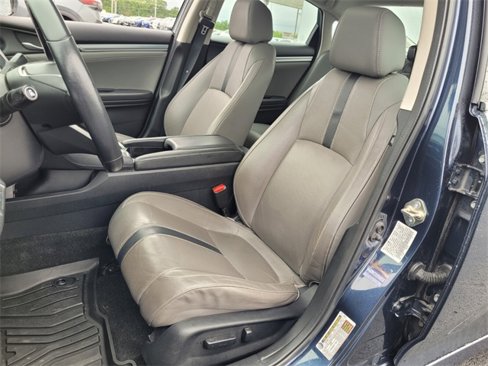 Used 2016 Honda Civic Touring image 8