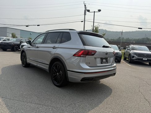 Used 2022 Volkswagen Tiguan SE R-Line image 5