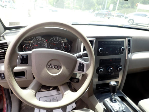 Used 2009 Jeep Grand Cherokee Laredo w/ Popular Equipment Group image 40