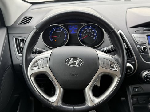 Used 2012 Hyundai Tucson Limited image 15