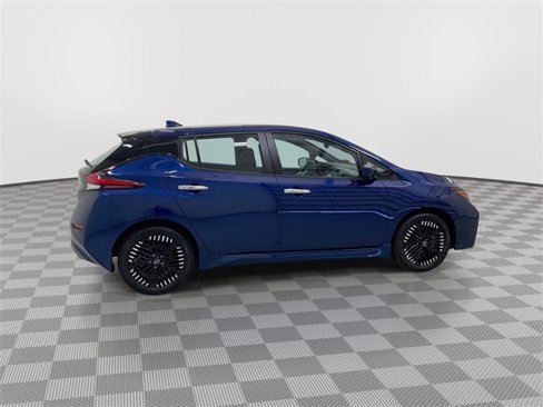 Certified 2024 Nissan Leaf SV Plus image 11
