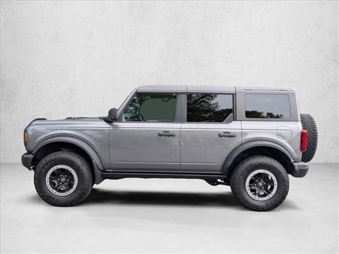 Used 2022 Ford Bronco Black Diamond w/ Sasquatch Package image 9