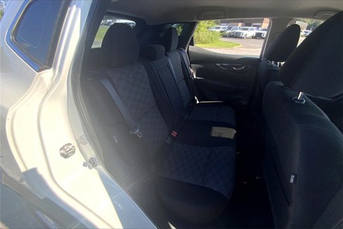 Used 2022 Nissan Rogue Sport SV image 26