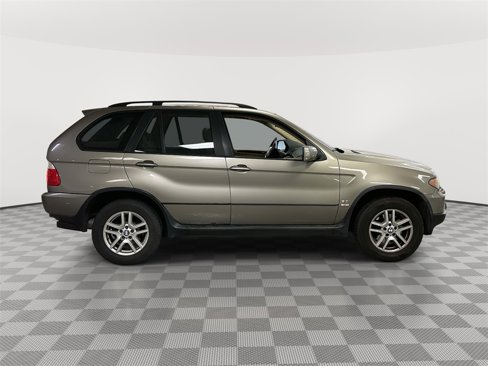 Used 2004 BMW X5 3.0i image 2