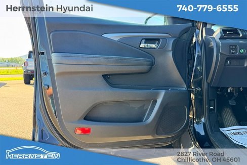 Used 2017 Honda Pilot EX-L image 16