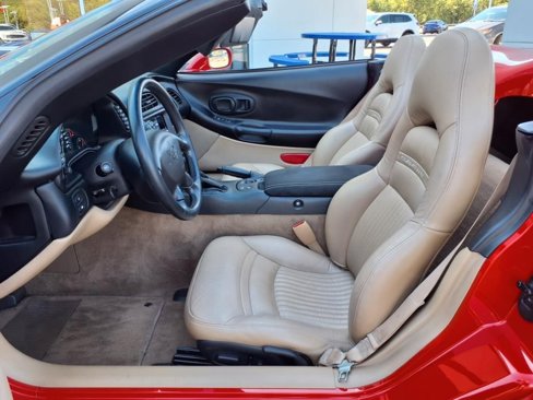 Used 2004 Chevrolet Corvette Convertible w/ Preferred Equipment Group image 12