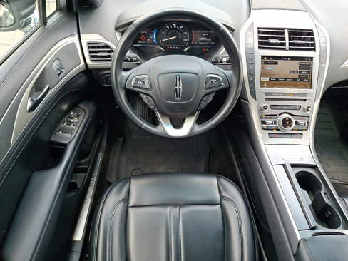 Used 2017 Lincoln MKZ Premiere image 11