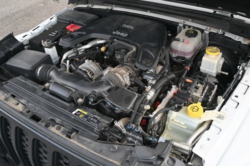 Used 2020 Jeep Gladiator Overland image 27