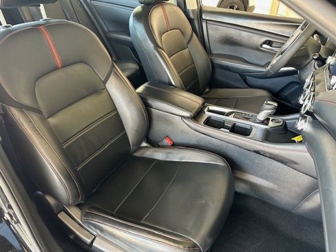 Used 2024 Nissan Sentra SR w/ SR Premium Package image 15