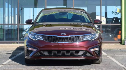 Used 2020 Kia Optima LX image 2