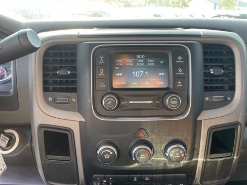 Used 2017 RAM 3500 Tradesman w/ Power & Remote Entry Group image 28