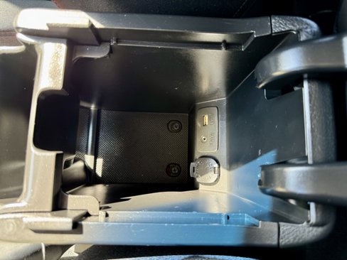 Used 2012 Subaru Forester 2.5X Premium w/ Popular Pkg 3 image 38