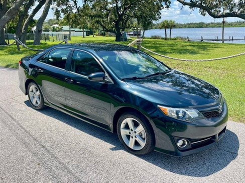 Used 2014 Toyota Camry SE image 4