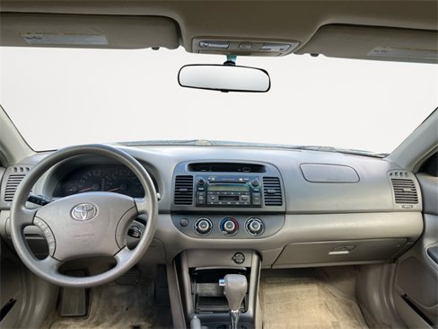 Used 2005 Toyota Camry LE image 10