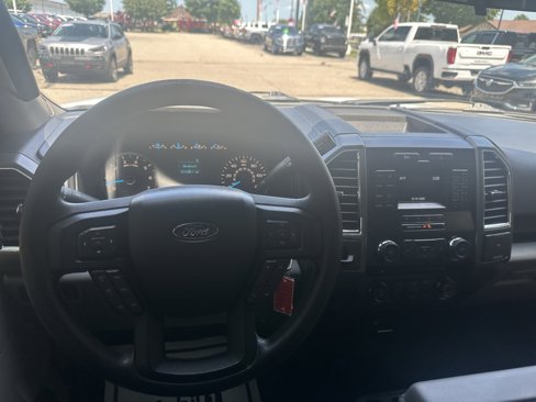 Used 2016 Ford F150 XLT image 23