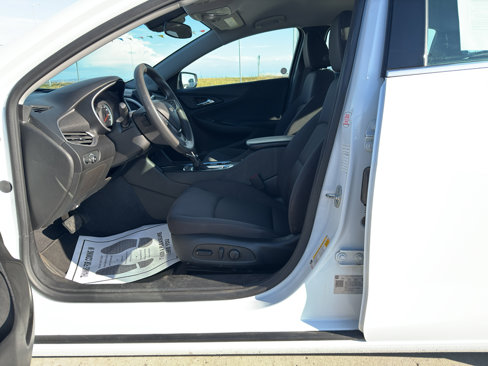 Used 2023 Chevrolet Malibu LT image 10