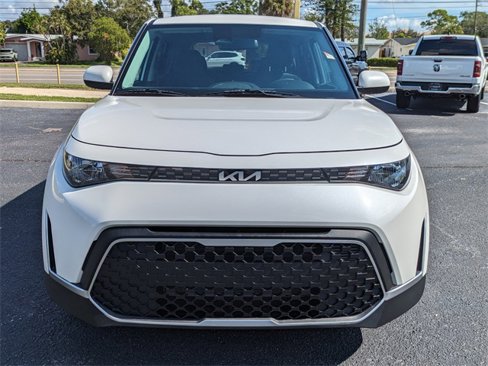 Used 2023 Kia Soul LX w/ Option Group 015 image 9