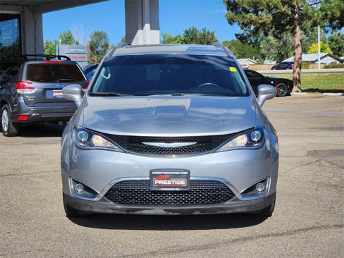 Used 2018 Chrysler Pacifica Touring-L image 5