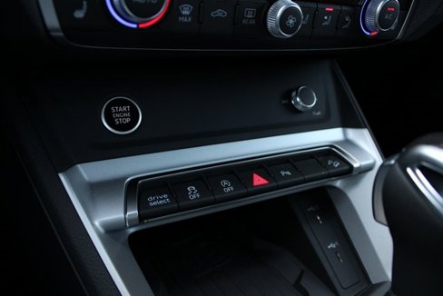 New 2025 Audi Q3 2.0T Premium image 10