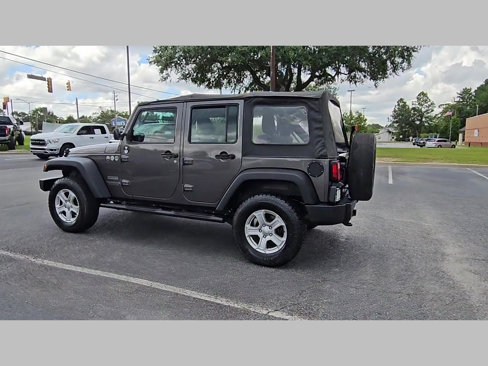 Used 2014 Jeep Wrangler Unlimited Sport image 27