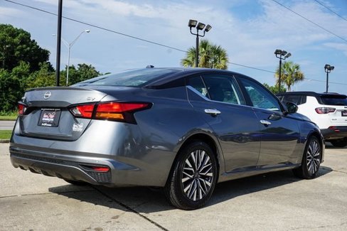 Used 2023 Nissan Altima 2.5 SV image 4