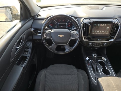 Used 2018 Chevrolet Traverse LT image 17